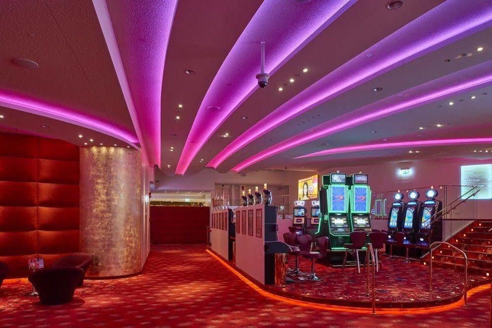 Отель Casino 2000 - Adult Guests Only Мондорф-Лес-Баинс Экстерьер фото